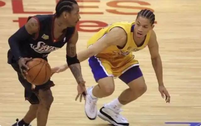 泰伦-卢回忆科比往事：他曾说 没有我2001年就没有总冠军